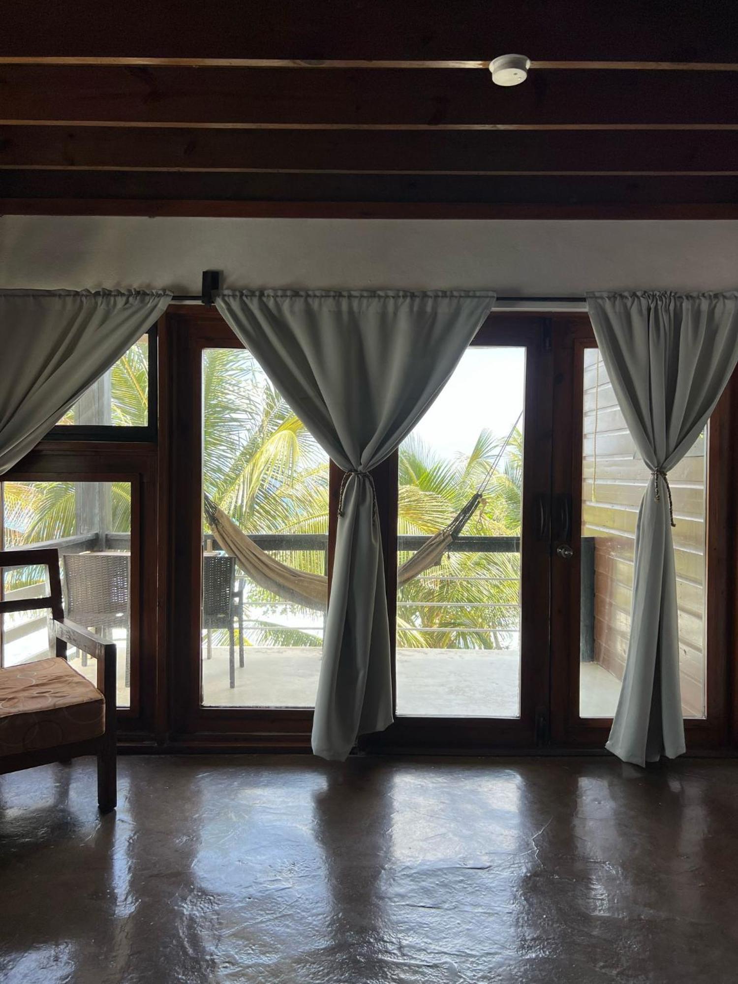 The Sea Cliff Hotel Resort & Spa Порт Антонио Екстериор снимка