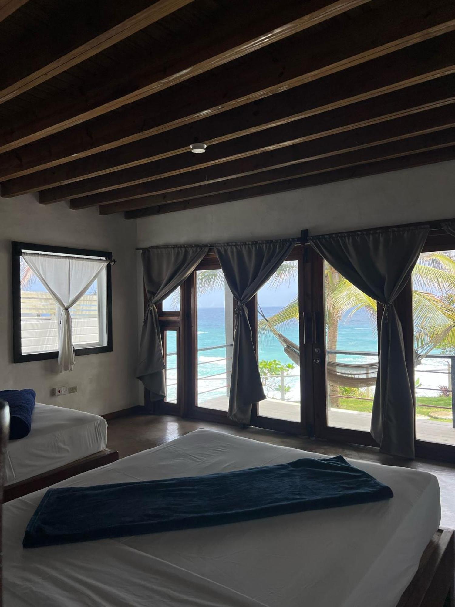 The Sea Cliff Hotel Resort & Spa Порт Антонио Екстериор снимка